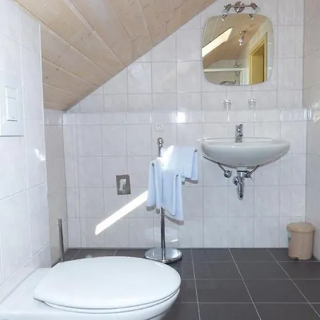 Апартаменты Gaestehaus Jutta *